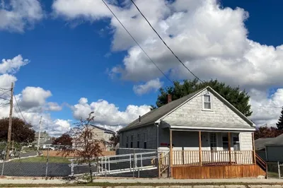 12 Cove Rd