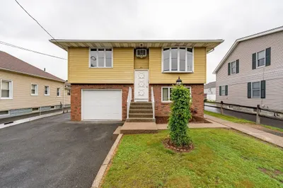 20 Cady St