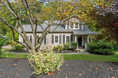 158 Woodland St 1