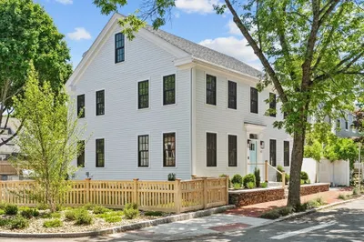 47 Purchase St 1