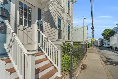 51 Woodward St #3