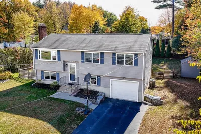 30 Melissa Dr 1