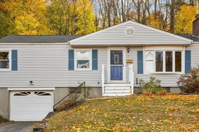 7 Neptune Dr