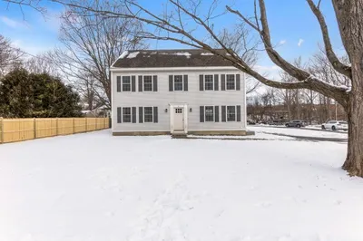 4 Field St
