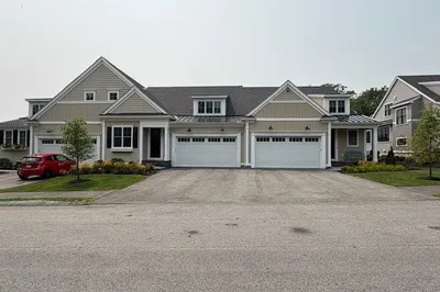 15 Pioneer Road #67 1