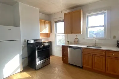 58 Aspinwall Ave #3