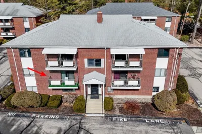 20 Colonial Drive #6 1