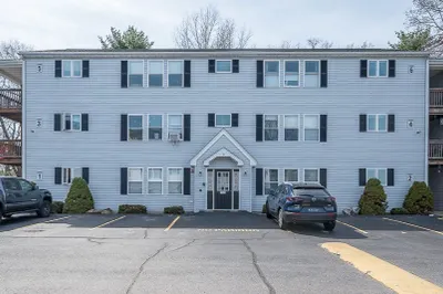 6 Warsaw Ave #2