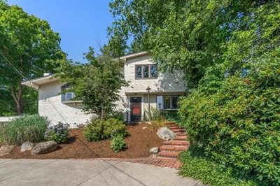 78 Strasser Ave 1