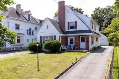 494 Highland Ave 1