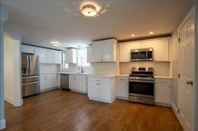 420 Saratoga St #2 1