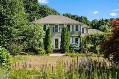 89 Boulder Hill Dr 1