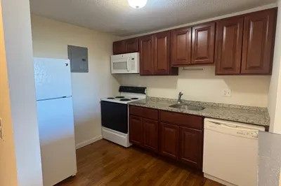 1039 Commonwealth Ave #18 1