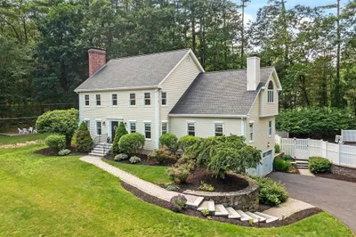 74 Charter Rd