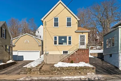 125 Walnut St