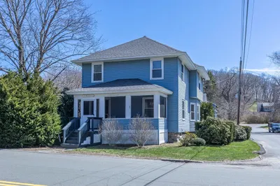 52 Oxford Ave
