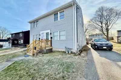 38 Blackstone Rd #38