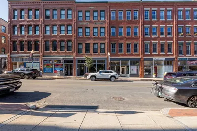 19 Washington St #5 1