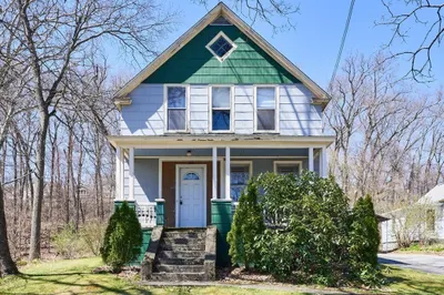181 Wheelock Ave 1