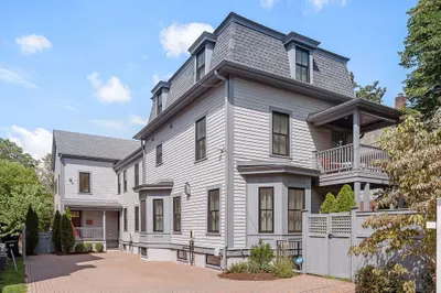 27 Walden St #2 1