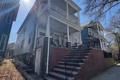 10 Greenville St #2