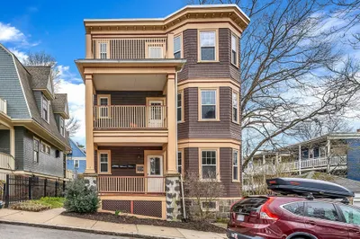 11 Olmstead St #1