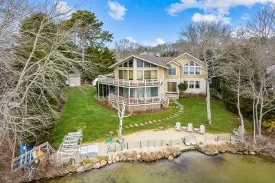 365 Lakeside Drive West Dr 1