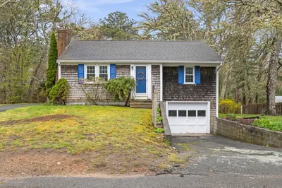 14 Meadowbrook Ln 1