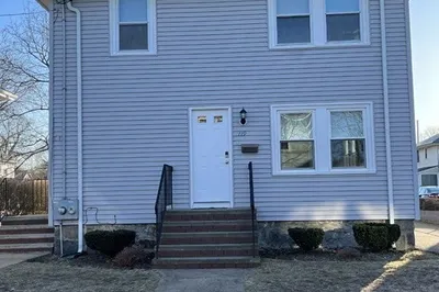 119 Safford Streeet St #1
