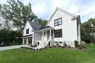 16 Edgewood