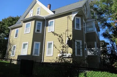 86 Porter St #2