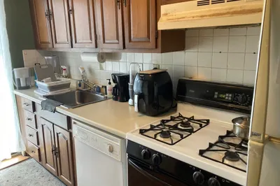 1734 Commonwealth Ave #4