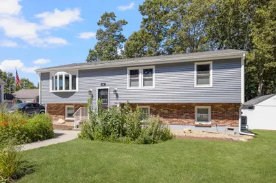 79 Reservoir St 1