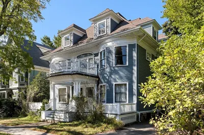 30 Welles Avenue #2