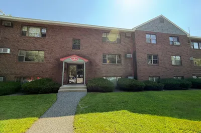 15 Spencer Rd #26E 1