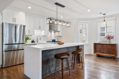 22 Newbury St #22 1