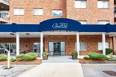 230 Willard St #608