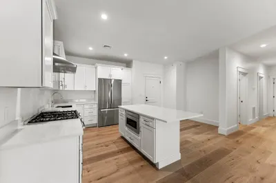 134 Court St #4