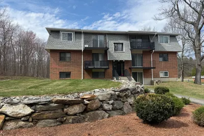 176 Maple Ave #4-34 1