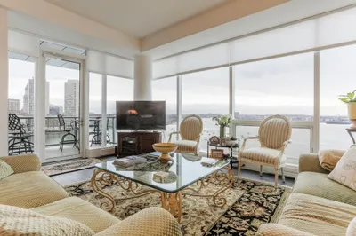 22 Liberty Drive #9D