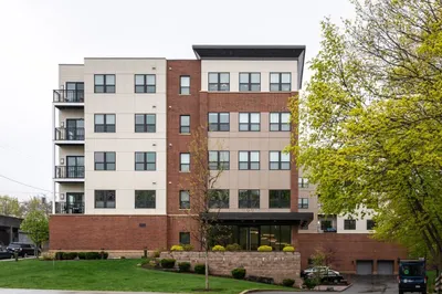 999 Hancock St #210