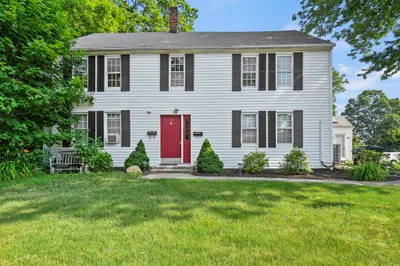 2 Buttonwood Lane 1