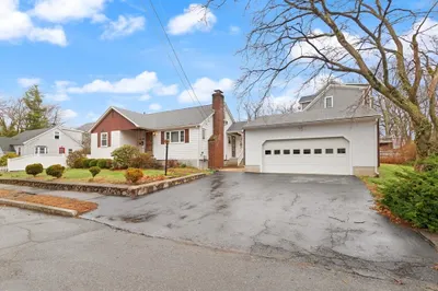 39 Mccormack Ave