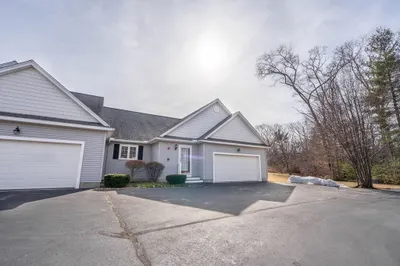 17 Candlewood Dr #5C