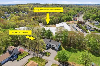 25 Thomas Pl 1