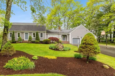80 Forest Dr