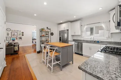 62 Park Ave #2