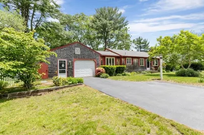 39 Woodlawn Cir 1