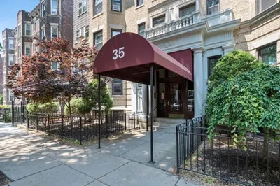 35 Queensberry St #2