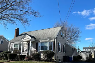 49 Lansdowne St